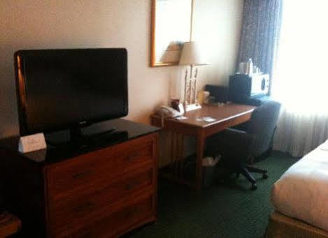 Radisson Rochester Airport Dış mekan fotoğraf